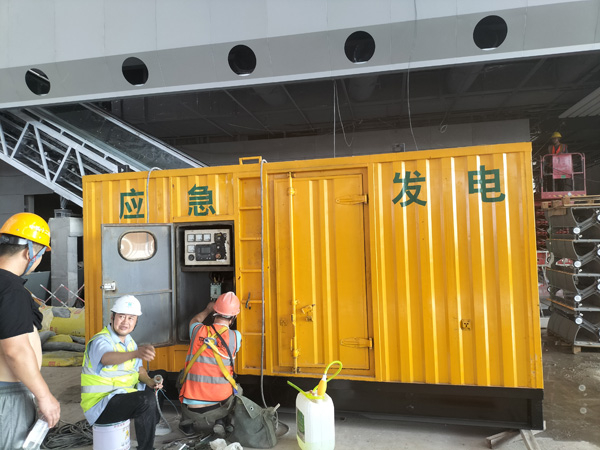 宁蒗怎样判断空气滤清器是否需要更换？